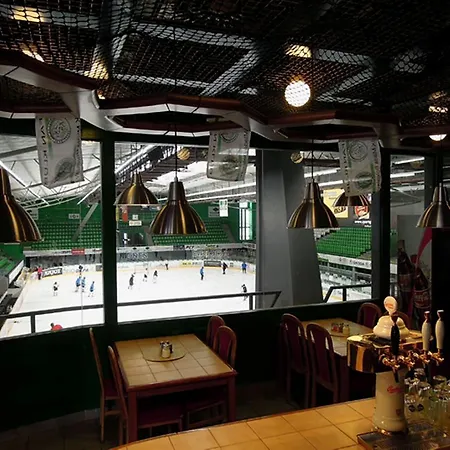 Hotel Zimní Stadion 3*